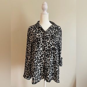 Loft Outlet Leopard Button up Blouse Womens Size LP